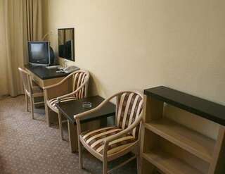 Гостиница Гранд Отель Восток Стерлитамак Стандартный двухместный номер с 2 отдельными кроватями-2